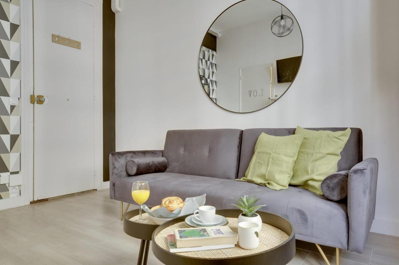 Bright Charming Modern Studio By Dreamy Canal Париж Экстерьер фото
