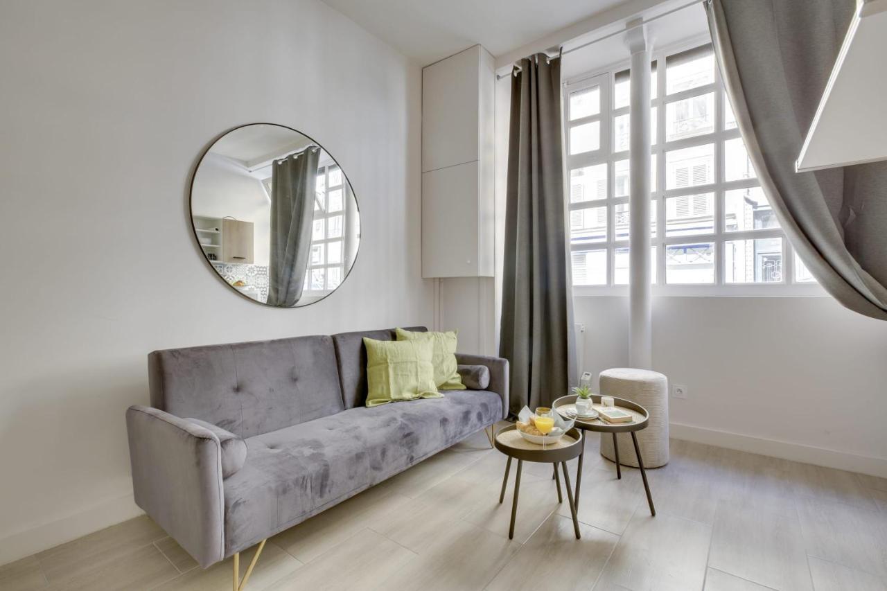 Bright Charming Modern Studio By Dreamy Canal Париж Экстерьер фото